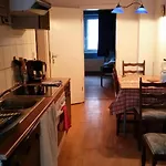Worker-Flat